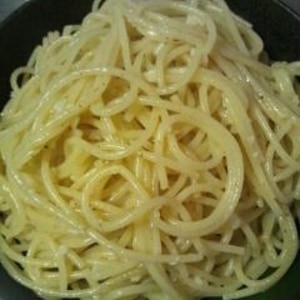 にんにく・塩だけのパスタ